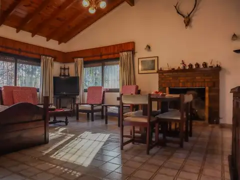 Alquiler Casa Quinta / 6.000 m2 / Calle Saravi, La Lonja Pilar con Pileta y Quincho