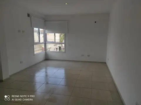 Venezuela 2700, Piso 2