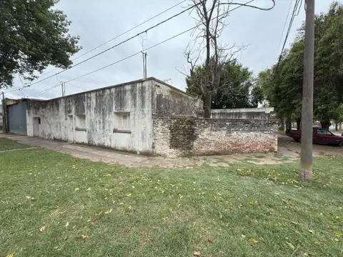 SE VENDE CASA EXCELENTE UBICACION 