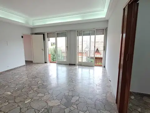 Local en Venta 57 años