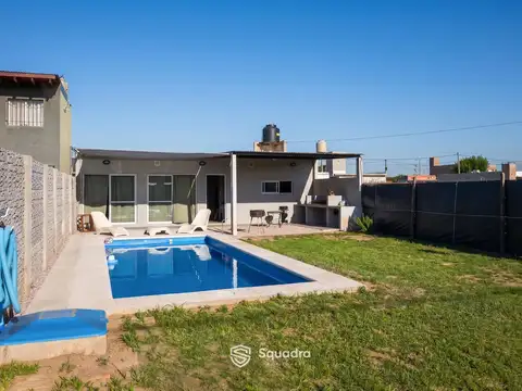 VENTA | PERMUTA - Casa tipo loft con piscina y parque  - Lomas de Alicia, Granadero Baigorria.