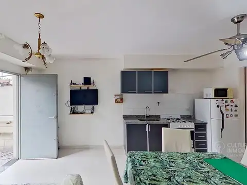 Depto Tipo Casa 2 ambientes con 1 baño