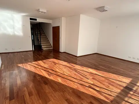 Departamento en Alquiler de 4 dormitorios
