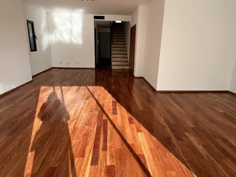 Departamento en Alquiler en Olivos Vias/Maipu, USD 2.800