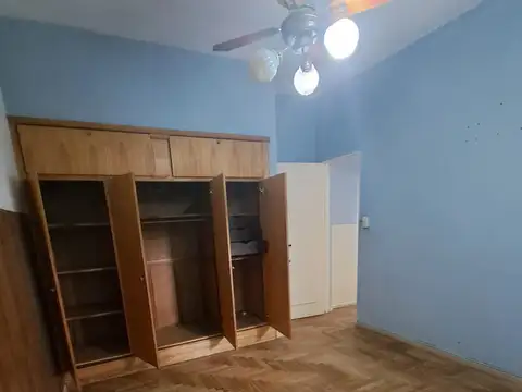 Depto Tipo Casa en Alquiler en Villa Sarmiento, $ 950.000