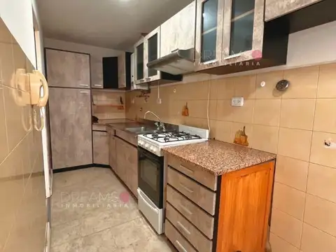 Departamento - Alquiler - Argentina, Neuquén - Hipolito Yrigoyen 412