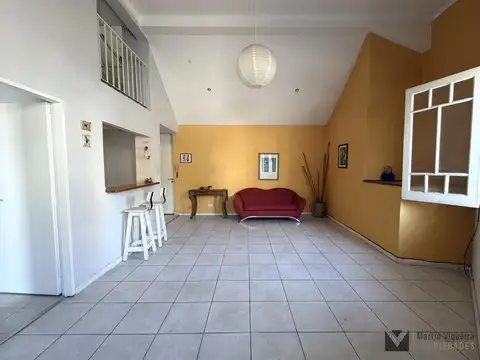 Depto Tipo Casa en Venta de 4 ambientes