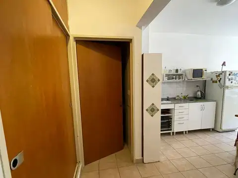 VENTA DEPTO MONOAMBIENTE c/ BALCON 2° piso FLORES