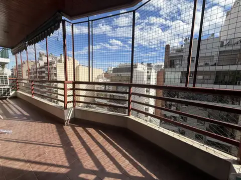 Departamento 5 ambientes con 4 baños
