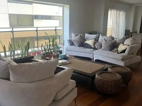 Departamento en Alquiler de 4 dormitorios