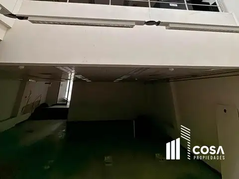 Venta Oficinas grandes dimensiones ideal para uso empresarial/institucional Luis Agote Rosario