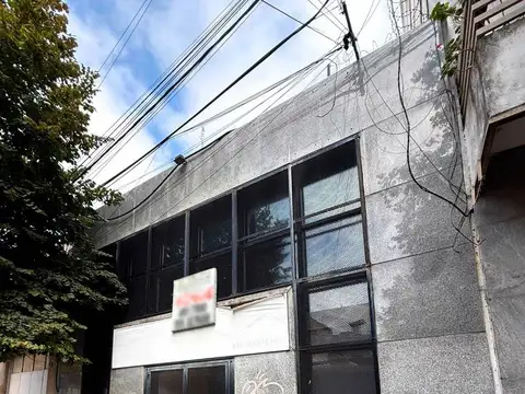 Venta Oficinas grandes dimensiones ideal para uso empresarial/institucional Luis Agote Rosario
