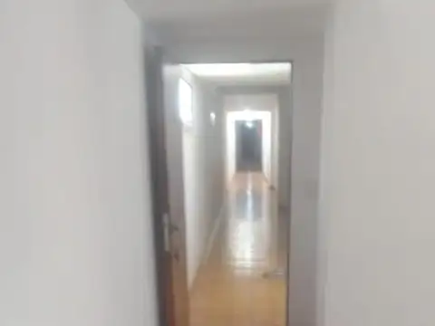 7 600, Piso 2