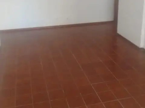DEPARTAMENTO DE UN DORMITORIO SOBRE CALLE 7