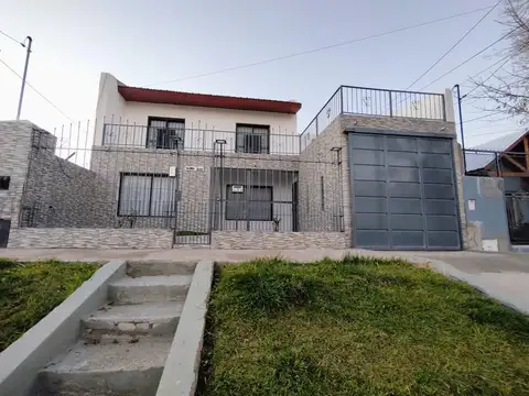 Casa en Alquiler en Neuquen, Confluencia