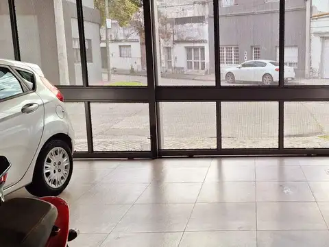 Los Patos 200, Piso 00 01