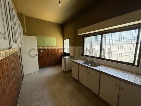 Casa en Venta en Morón, USD 100.000