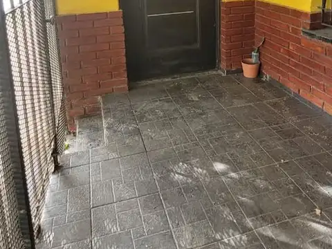 Depto Tipo Casa en Venta de 3 ambientes