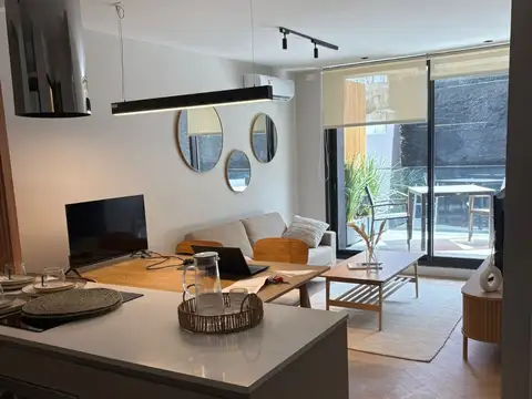 Apartamento de 1 dormitorio, con terraza y parrillero próximo a la Rambla Buceo