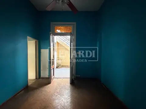 Casa, Venta en Block , 3 departamentos.