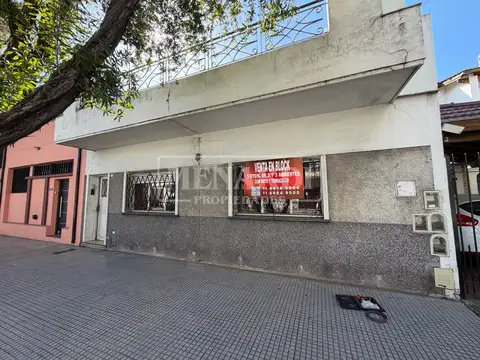 Casa, Venta en Block , 3 departamentos.