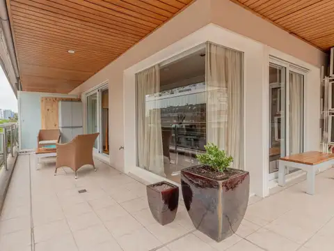 Alquiler Departamento 3 ambientes con cochera y balcon con vista a los diques - Puerto Madero