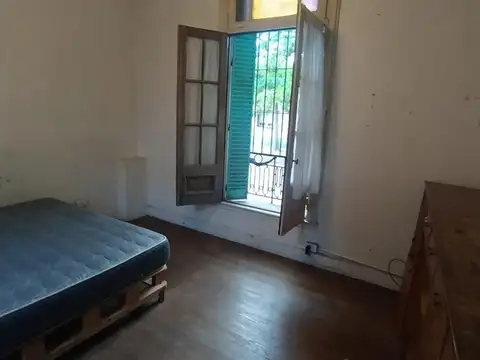 Depto Tipo Casa 5 ambientes con 2 baños