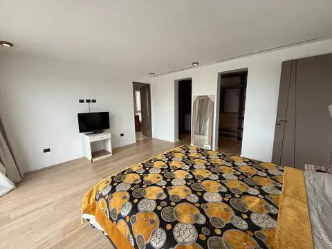 Casa en Alquiler en Puertos - Acacias, USD 4.500