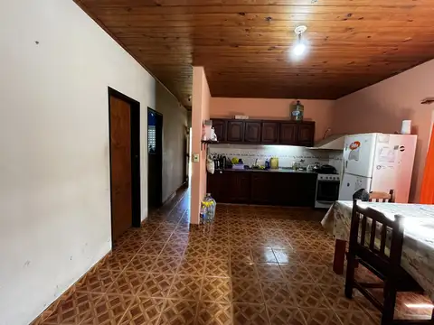 Casa 3 ambientes con 1 baño