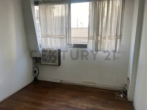 Oficina 4 ambientes con 2 baños
