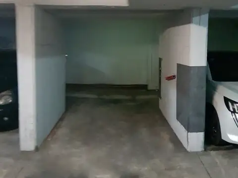 Oportunidad! Sinclair 2900 Enfren Sanatorio Trinidad. x rampa. Piso 1. Cochera + Baulera. Sup: 14 m2