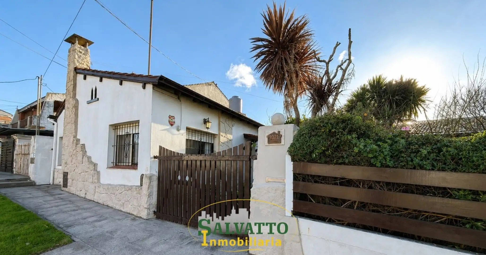 Chalet en esquina con vista al mar en Punta Mogotes