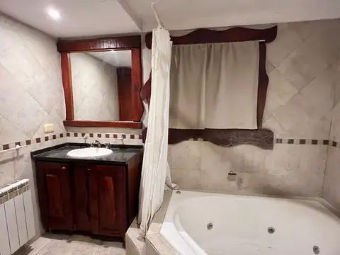 DOS AMBIENTE MUY AMPLIO  EXCELENTE UBICACION