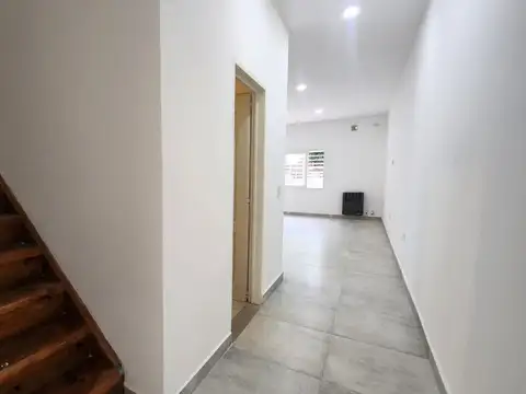Casa 3 ambientes con 2 baños