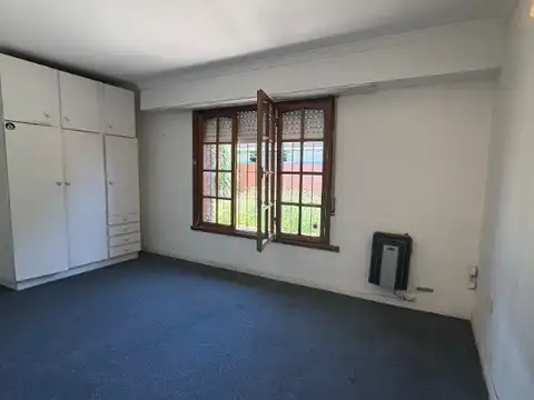 Departamento tipo casa en venta en Peralta Ramos Oeste