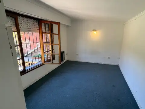 Depto Tipo Casa en Venta 46 años
