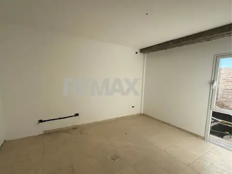 Depto Tipo Casa en Venta en General Fernandez Oro, USD 85.000
