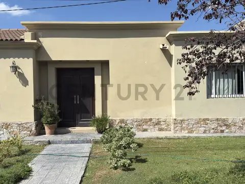 Elpidio González 3700, Piso 0