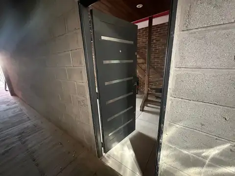 Casa en Alquiler en Villa Santos Tesei, $ 900.000