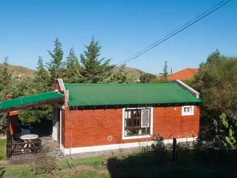 Complejo De 4 Cabañas En Venta Sierra De La Ventana Con Pileta Y Amplio Parque    Acepta  Financiacion  Y Permuta