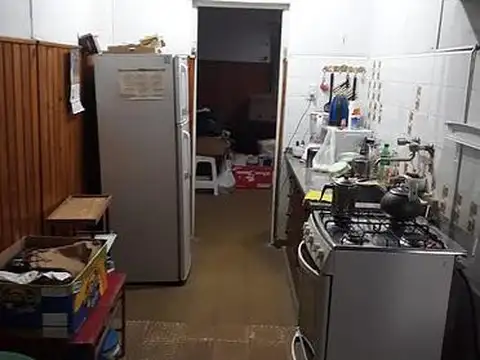 Casa 4 ambientes con 1 baño