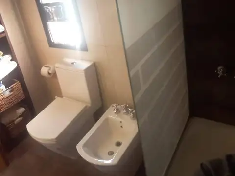 Casa en Venta con 4 cocheras