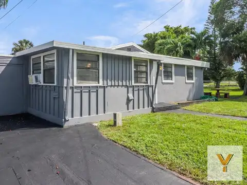 Casa en venta - 5 Dormitorios 2 Baños - Cocheras - 1356Mts2 - Dania Beach, Miami, Florida