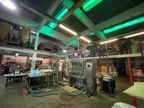 Galpon en Venta en Caseros, USD 1.200.000