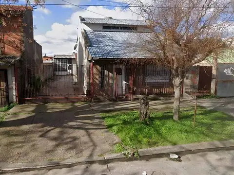 Venta de dos casas en Llavallol y lote