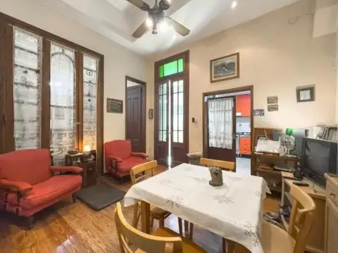 Depto Tipo Casa 4 ambientes con 2 baños