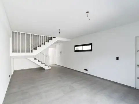 Depto Tipo Casa en Venta en Villa Luro, USD 209.000