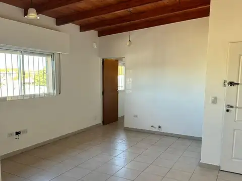 Departamento en Alquiler en Centro, $ 370.000
