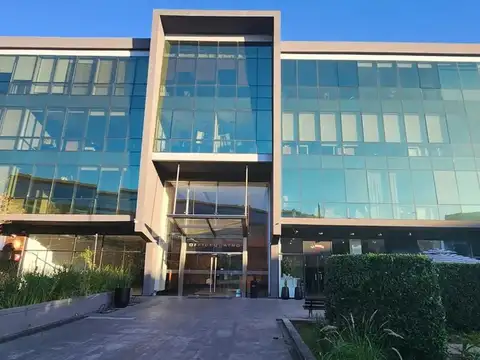 Alquiler de Local Comercial en Dúplex de 87 m² en Pilar