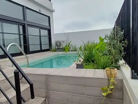 AMPLIO MONOAMBIENTE CON AMENITIES MUY LUMINOSO 